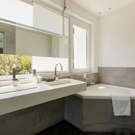 Βίλα Casa Miami With Sea View Retreat In Ibiza